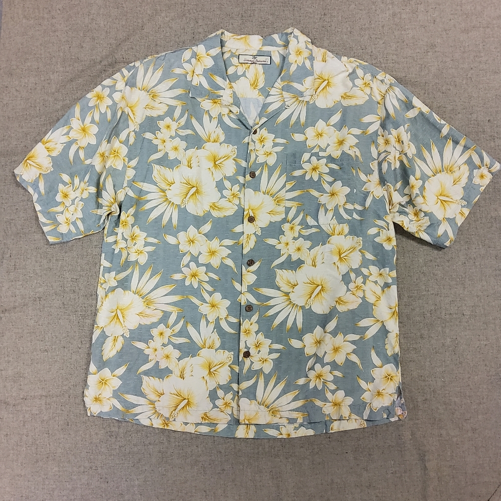 Tommy Bahama Men's Camp Shirt Blue Gray Tan Floral Hawaiian Print size XL